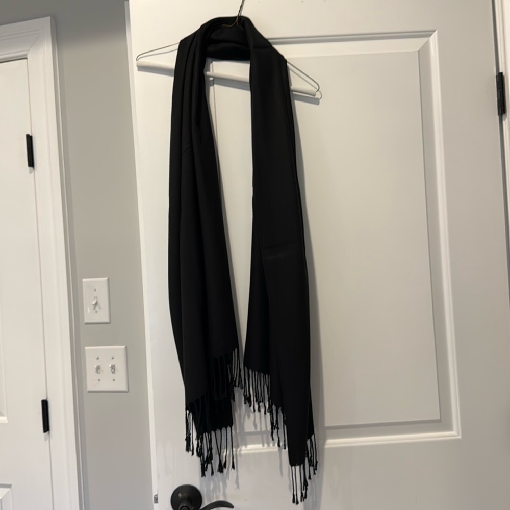 Black Fringe Shaw/Scarf